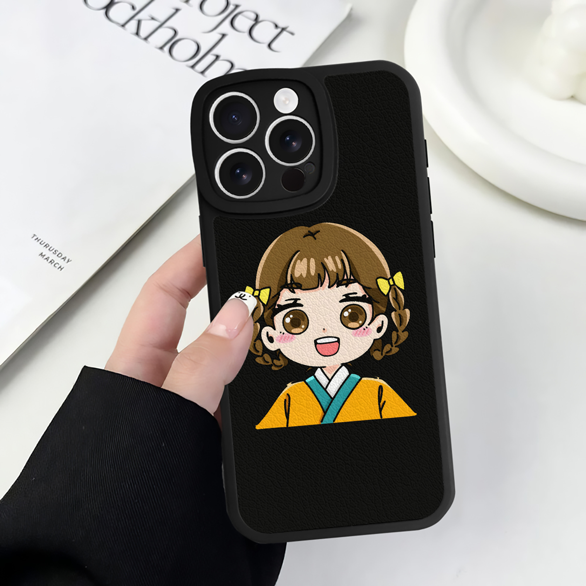 薬屋のひとりごと The Apothecary Diaries 【iPhone 16シリーズ対応】シリコンスマホケース（レザー調） 材質：シリコン